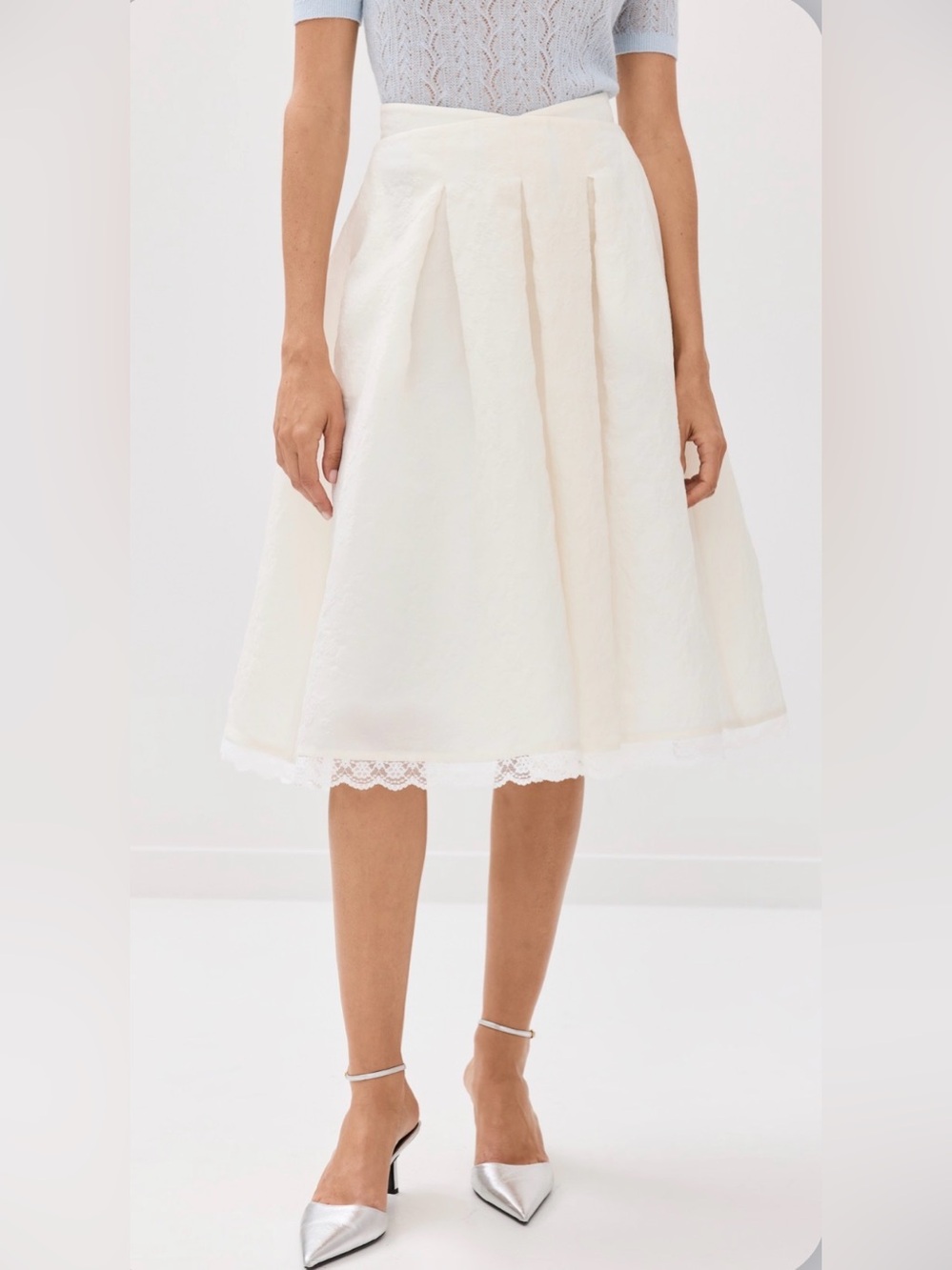 This SHUSHU/TONG white lace waist A-shape skirt classic full skirt